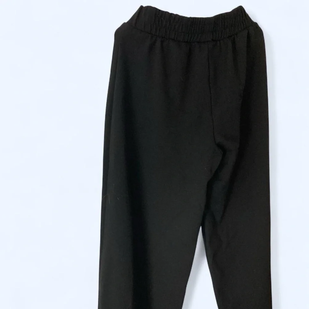 Zara black high-waisted straight-leg pants with gold buttons Girls 10